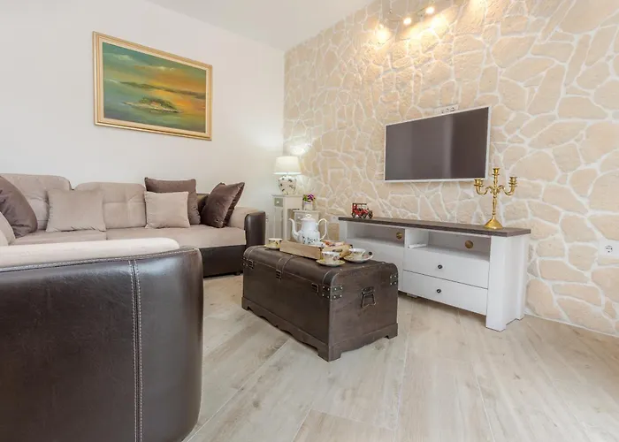 Apartmán Capitis In The Centre- Luxury With Swimming Pool *