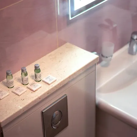 Апартаменти Luxury Escape With Private Pool *