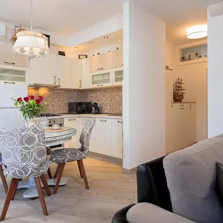 Villa Capitis In The Centre- Luxury Apartment With Swimming Pool