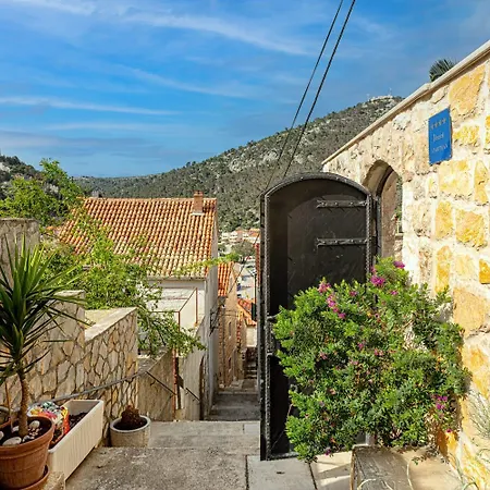 Villa Capitis In The Centre- Luxury Apartment With Swimming Pool *