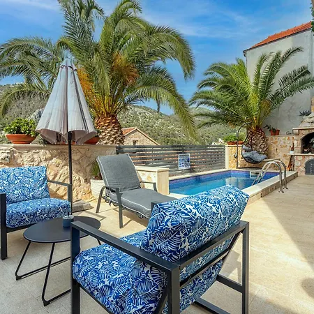 Villa Capitis In The Centre- Luxury Apartment With Swimming Pool * Hvar Town