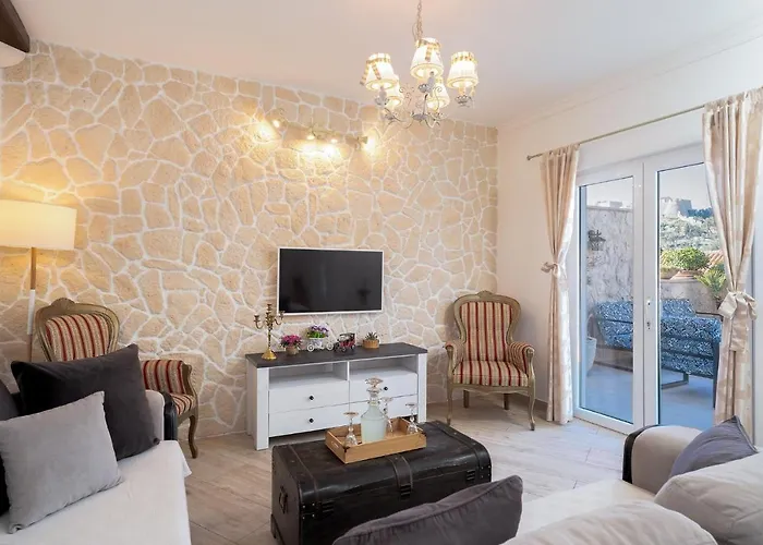 Apartman Capitis In The Centre- Luxury With Swimming Pool *