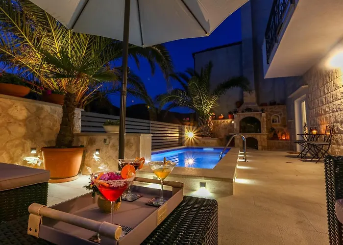 Apartamento Capitis In The Centre- Luxury With Swimming Pool Hvar Town