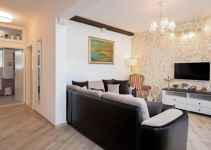 Capitis In The Centre- Luxury With Swimming Pool Apartman *