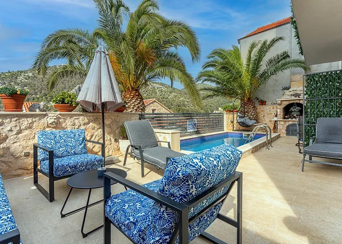 Capitis In The Centre- Luxury With Swimming Pool * Hvar Town